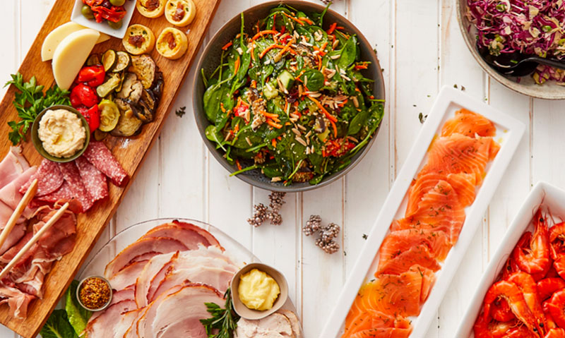 How to Host a Festive and Healthy Christmas Day