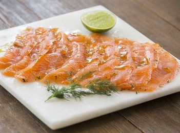 Vodka cured gravlax - serves 4