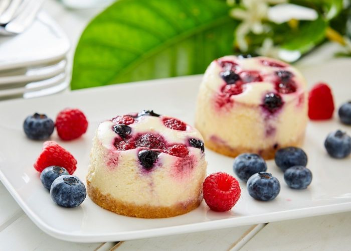 Mixed berry cheesecake