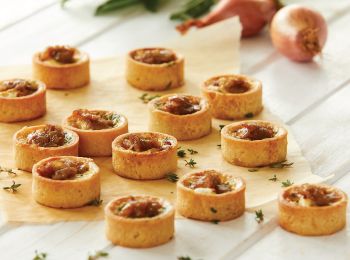 Goats cheese tarts w caramelised onion - 12 pack